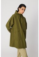 Dunkelgrüne Damenregenjacke Nebbia von Tantä 9