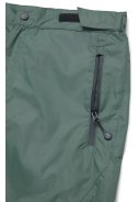 Grüne nachhaltige Regenhose von Dripp Rainwear 3