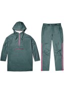 Grüner (green machine) nachhaltiger Regenponcho + Regenhose von Dripp Rainwear 1