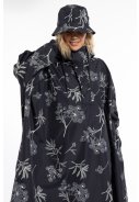 Schwarze Hemlock Regenponcho Danedream Drops Regenponcho von Danefae 4