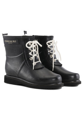 Schwarze niedrige Gummistiefel mit Schnürung von Ilse Jacobsen
